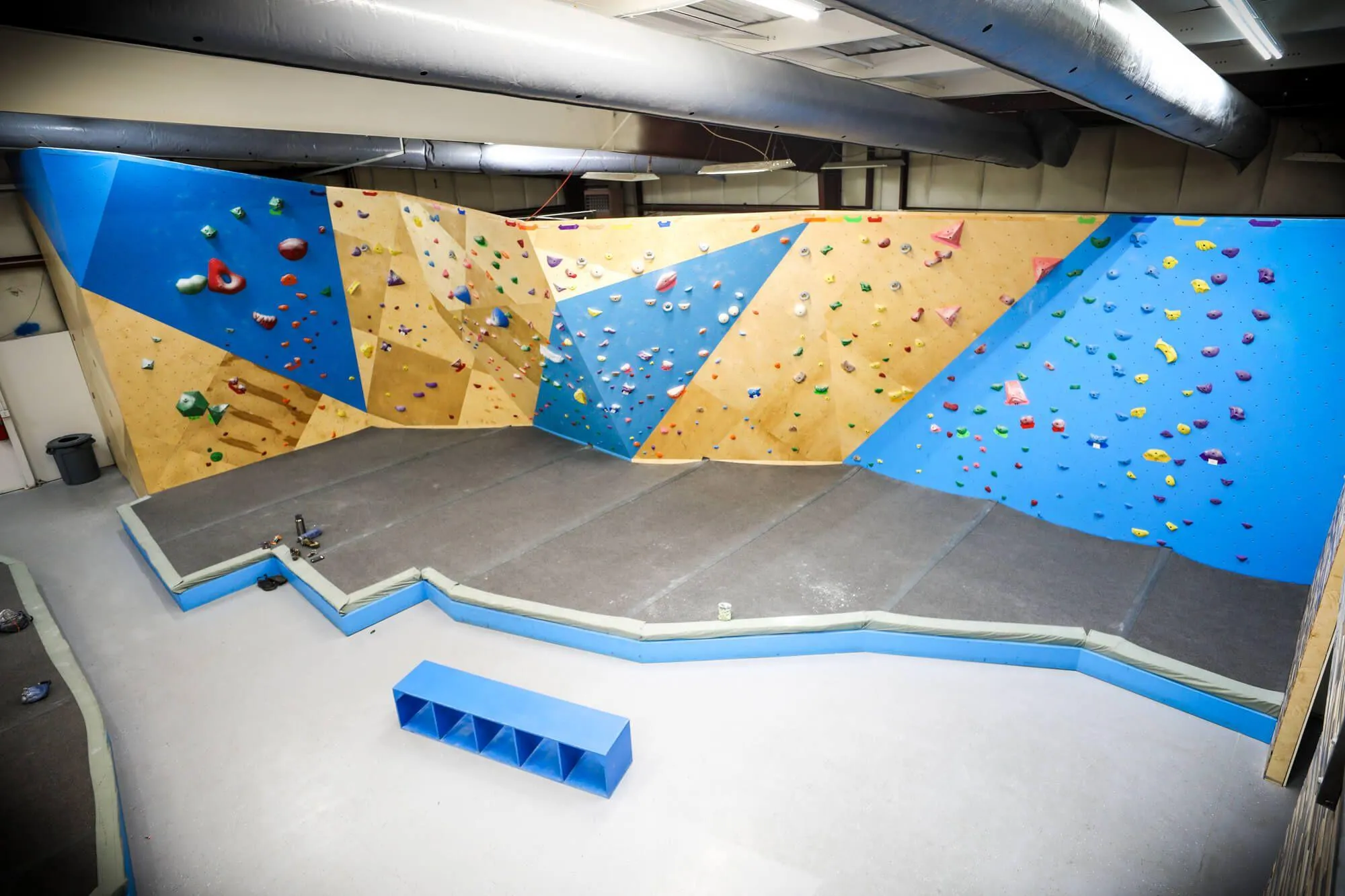 A separate bouldering section made from MLM design and construction is seen here, incorporating the same custom paint and texture finish used throughout the facility.
