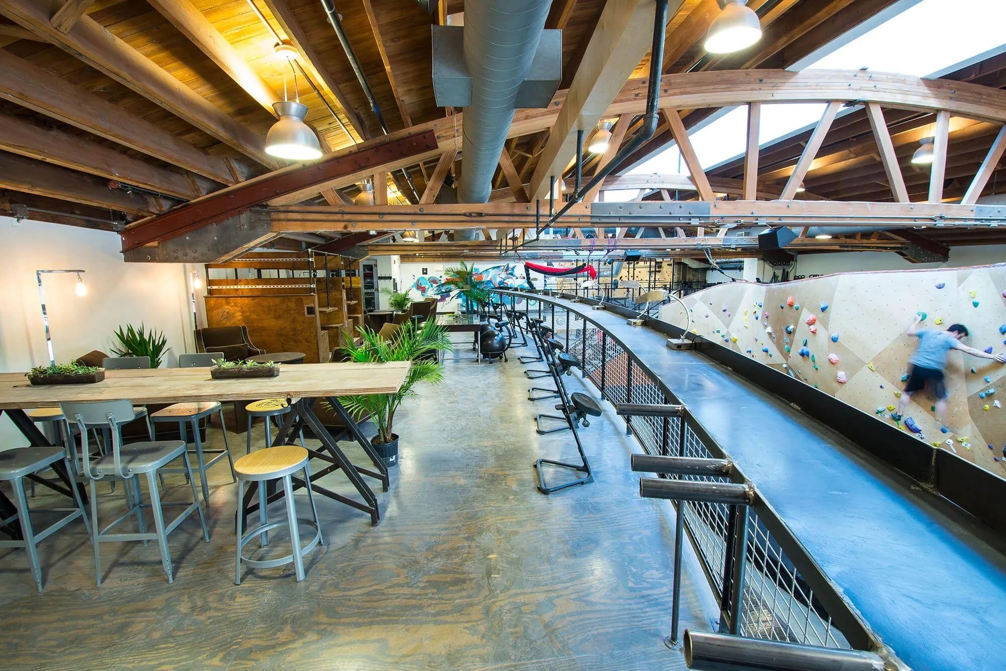 One example of BKBs professional work spaces that gives visitors more reasons than just climbing to visit and stay. These areas are built for people to work comfortably or collaborate on team work, and incorporate physical activity more regularly throughout their routines
