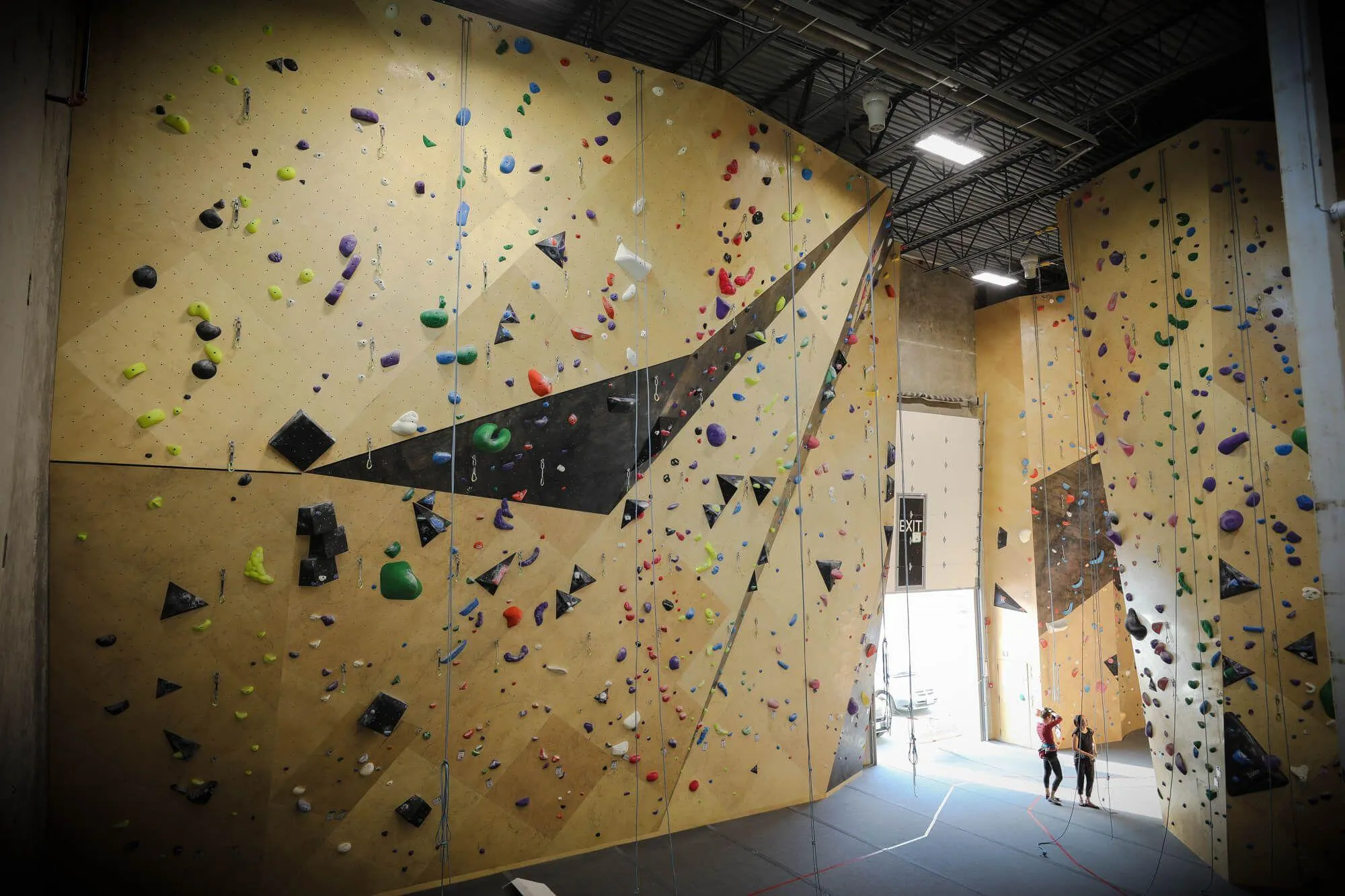 When you want to build-out a large area with interesting features and challenging moves but remain cost-effective to your bottom line, MLM wall design and construction from VS seen here should be your choice.
