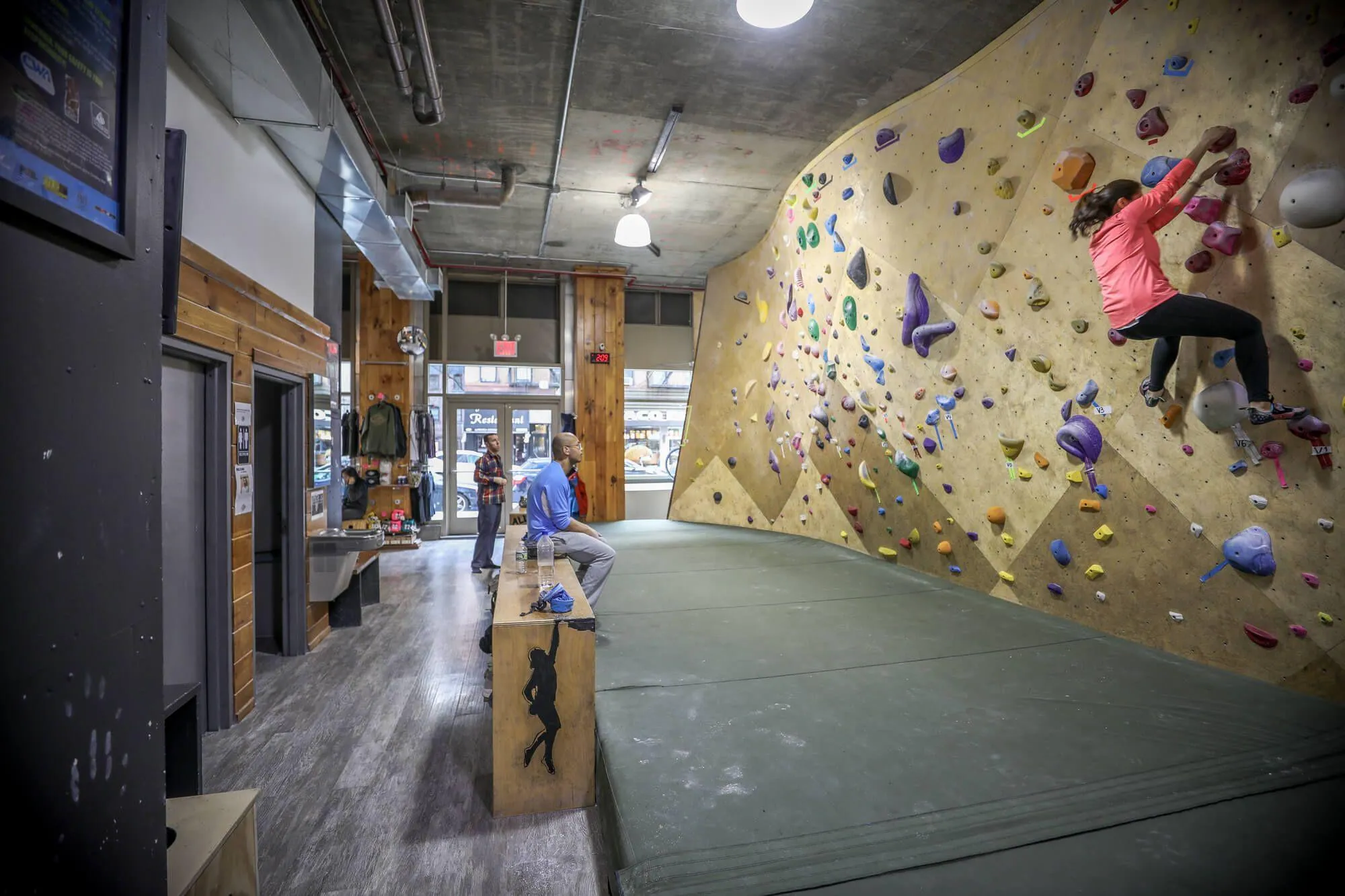 Hard to believe you are in the middle of Upper East Side Manhattan when you look out towards the street. Steep Rock Bouldering is where your love of outdoor recreation can get temporarily addressed in an urban jungle.
