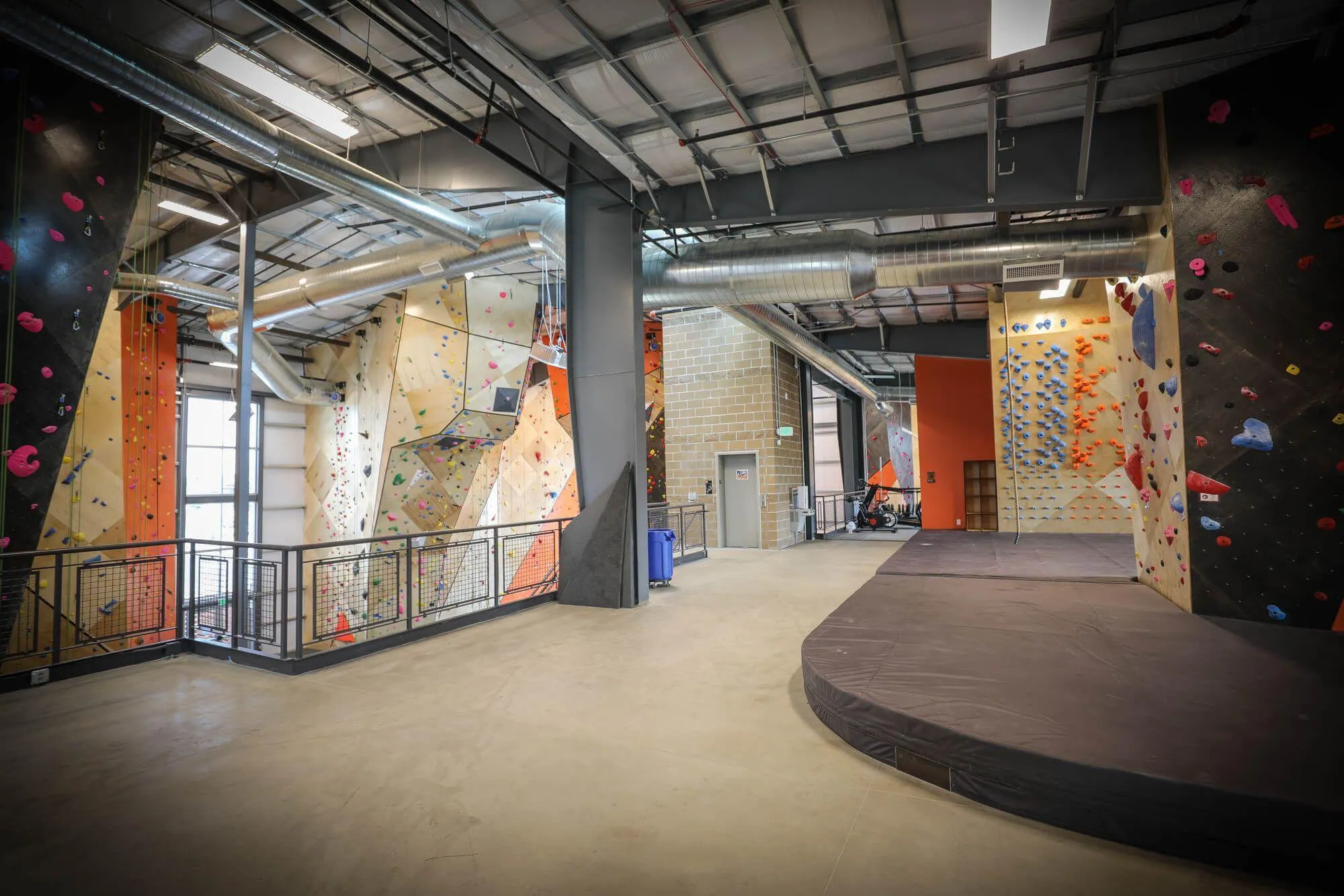 Upstairs, it's easy to notice how much room is dedicated to route climbing, but turn around and you will see the whole second floor dedicated to bouldering only.
