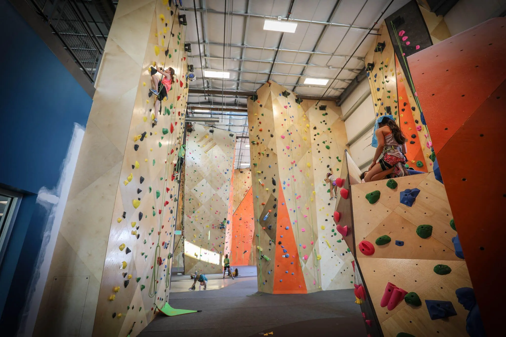 The remaining 20% of climbing walls are tucked away in an area focused on learning and youth climbing.
